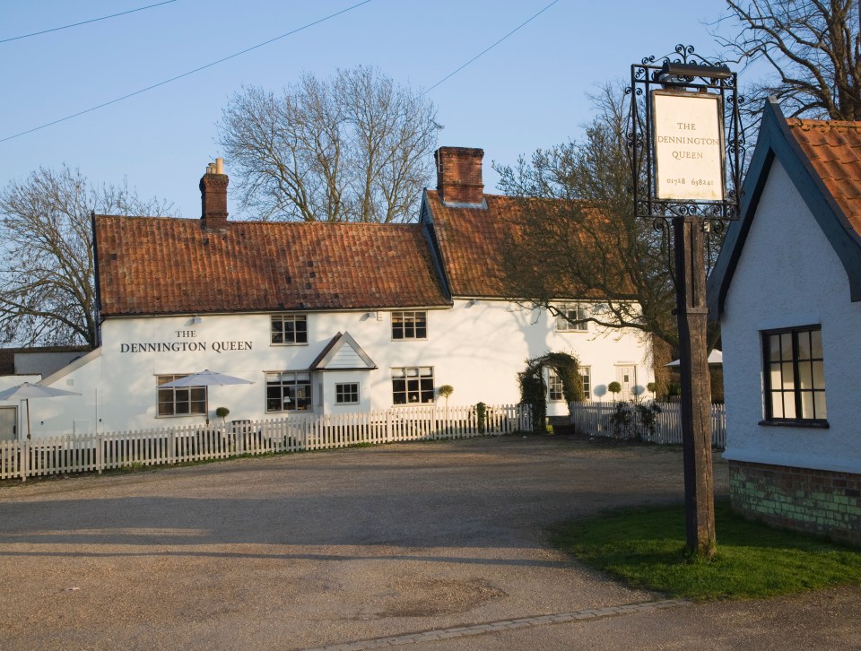  Ed and his wife Cherry are dining on bargain dinners from The Dennington Queen