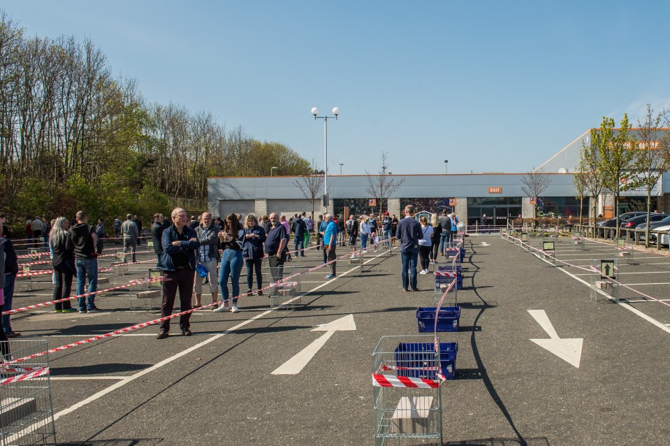  The stores have drawn huge queues since more than 100 opened as a trial last week