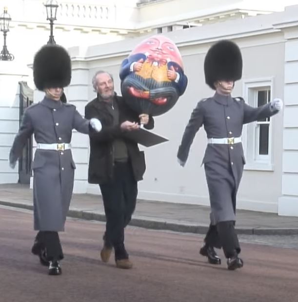 Mark Shand placed Humpty Dumpty on the wall of Clarence House for a charity Easter egg hunt in 2012