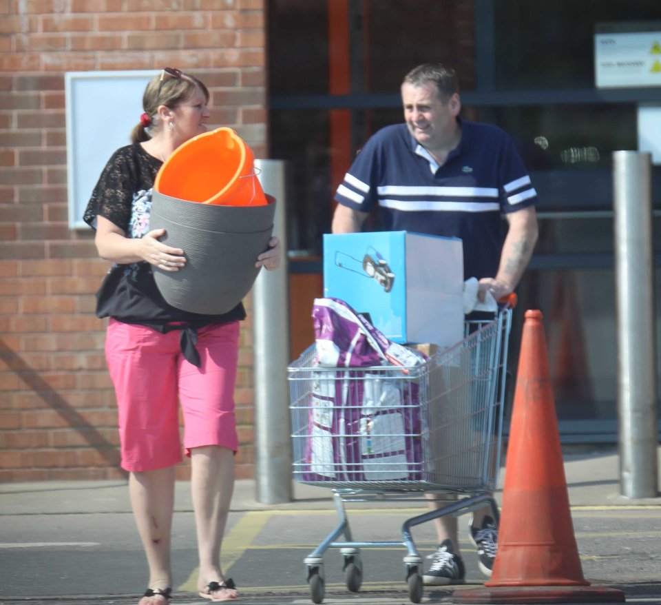  A couple in York B&Q today after carrying out their shopping