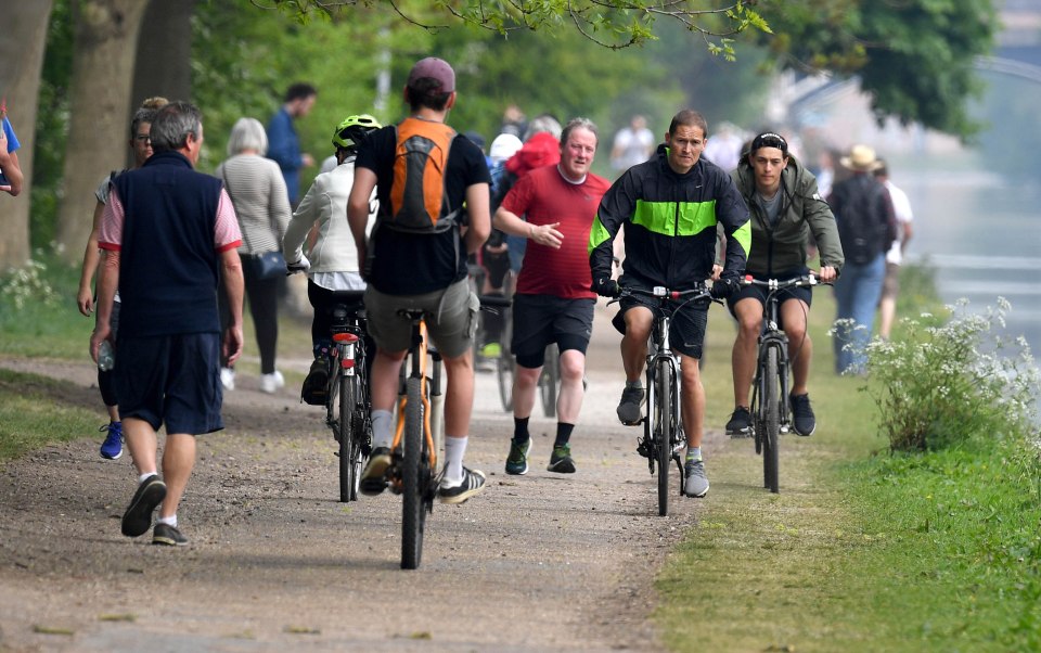  People exercise in the sun in Cheshire today