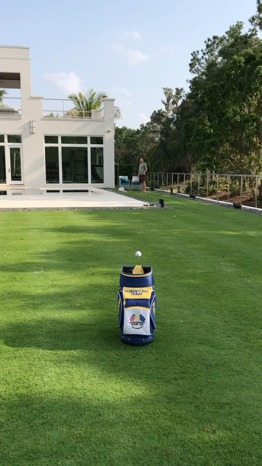  Poulter has plenty of place to practice his swing in his garden