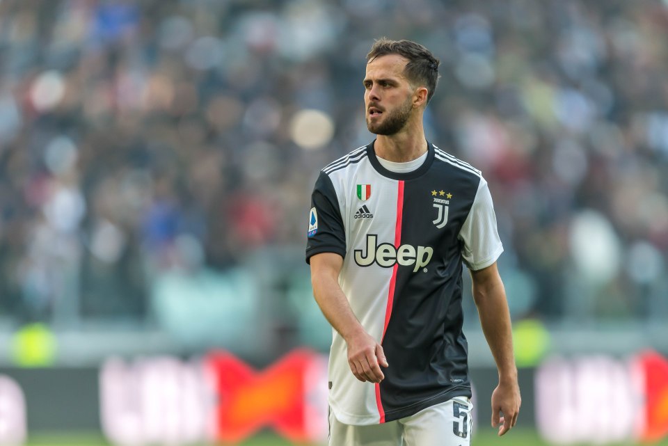  Juve would likely be willing to sacrifice Pjanic in order to get Pogba back