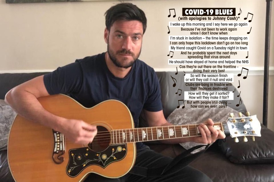 Charlton legend and assistant boss Johnnie Jackson has swapped a football for a guitar to help rid fans of the Covid-19 blues and raise money