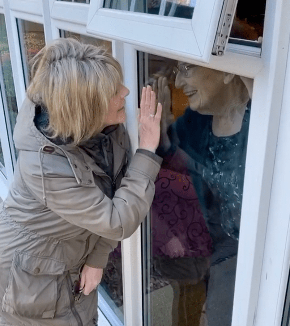 Ruth has visited her mum by speaking through a window