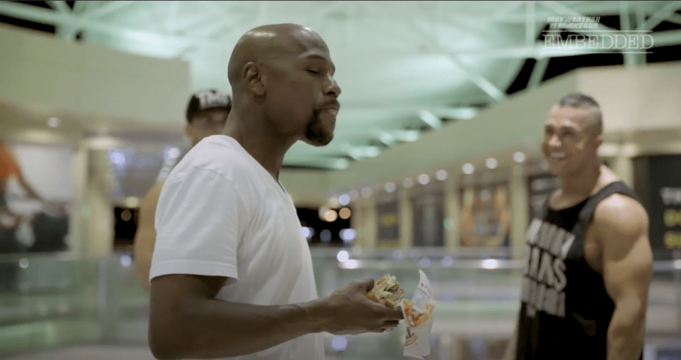 Mayweather eats a Burger King before his fight against Conor McGregor