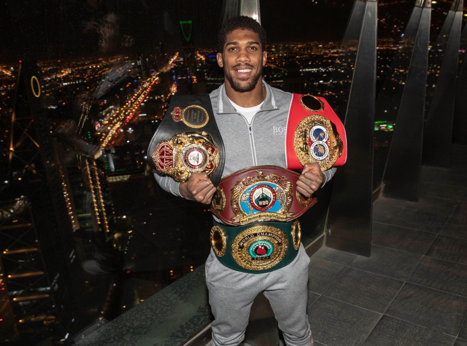 Eddie Hearn wants Anthony Joshua to face Tyson Fury next