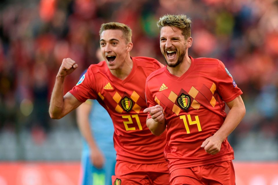  Timothy Castagne celebrates with Belgium teammate Dries Mertens