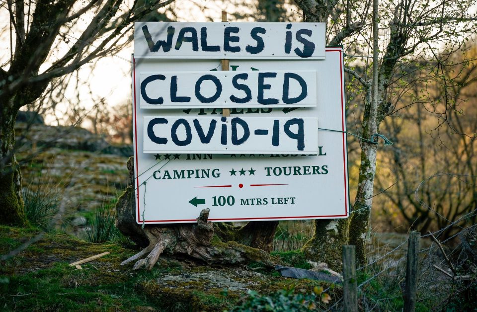  A sign implores tourists to stay away and that Wales is closed during the pandemic lockdown