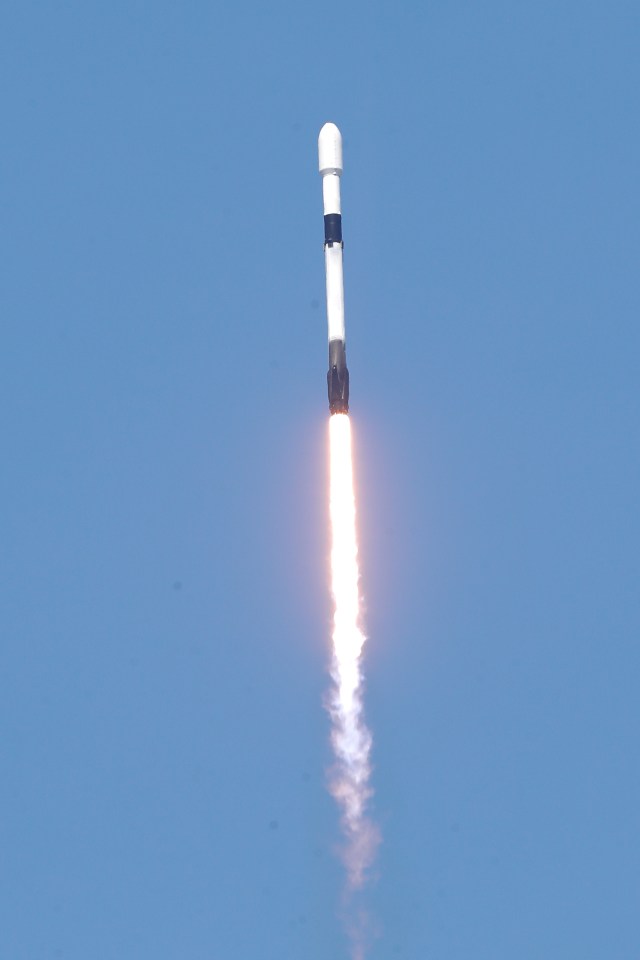  SpaceX's Falcon 9 rockets have reusable boosters