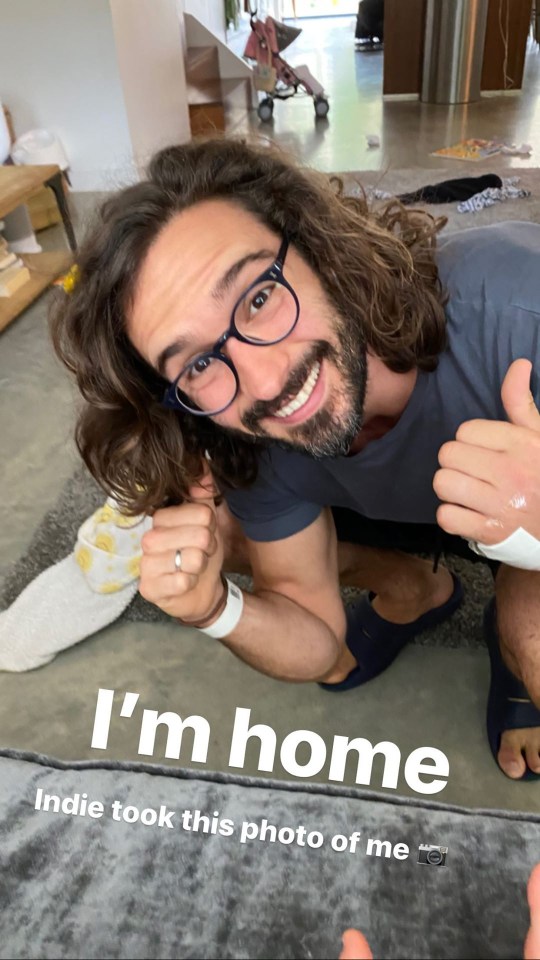  Joe Wicks has returned home following his hand surgery