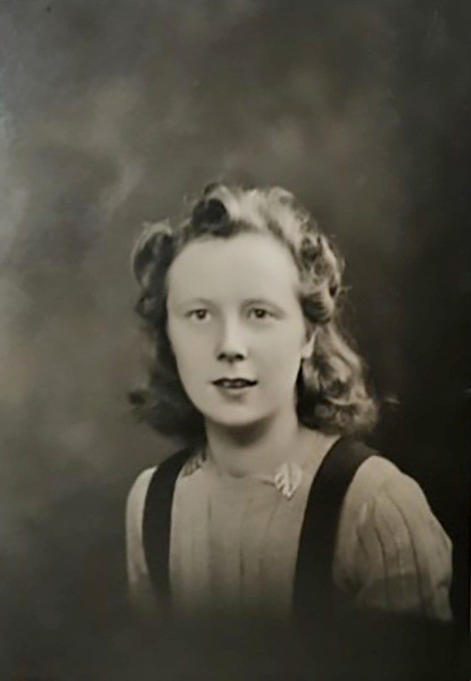  Rose, born in 1919, worked in factories in Sheffield during and after WW2