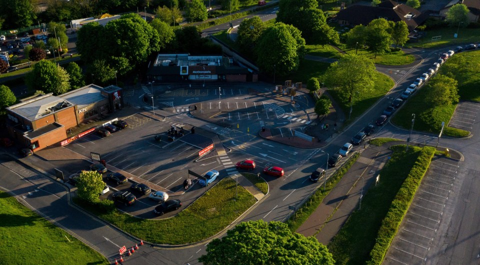 An aerial view of huge queues outside a KFC in Basingstoke