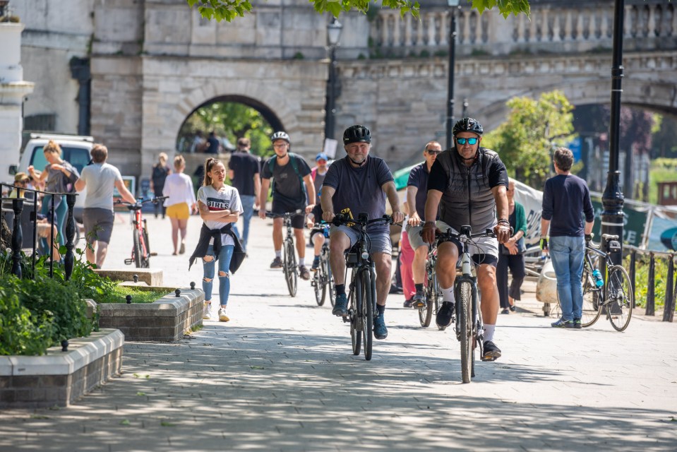  Cyclists and walkers appeared to ignore guidelines about social distancing