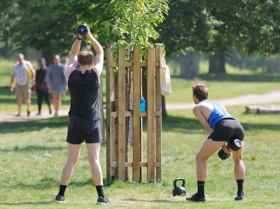  Brits make the most of exercising in the sun