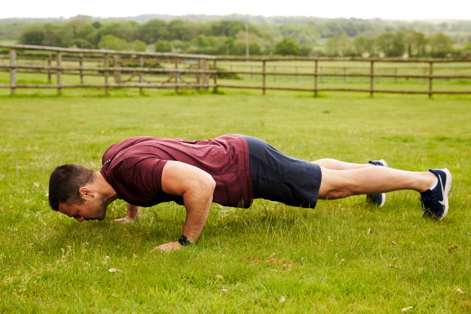  For beginners, perform the press-ups on your knees