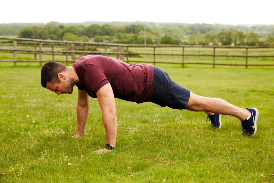  Get into a press-up position with hands under shoulders. If you are a pro then crack out 30 ­seconds of fast-paced press-ups