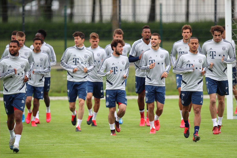  Bayern Munich players train ahead of their Bundesliga return but there are concerns over social distancing measures and other pandemic rule breaches