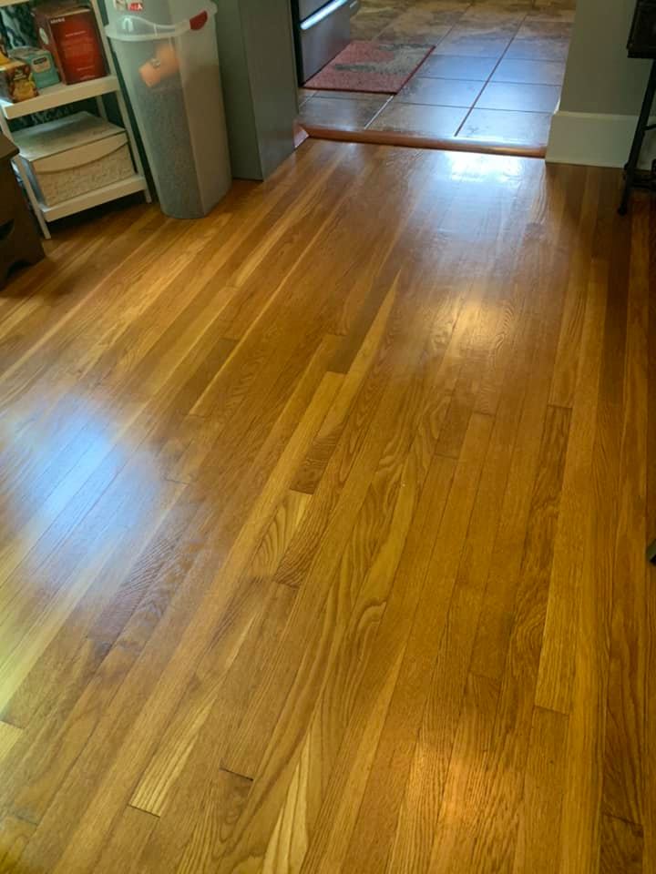 The mum shared a snap of her gleaming floor after she'd rubbed it in oil