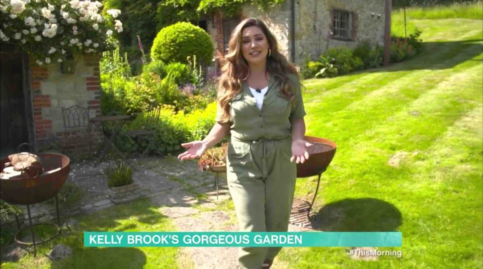  Kelly Brook shows off her stunning garden on This Morning