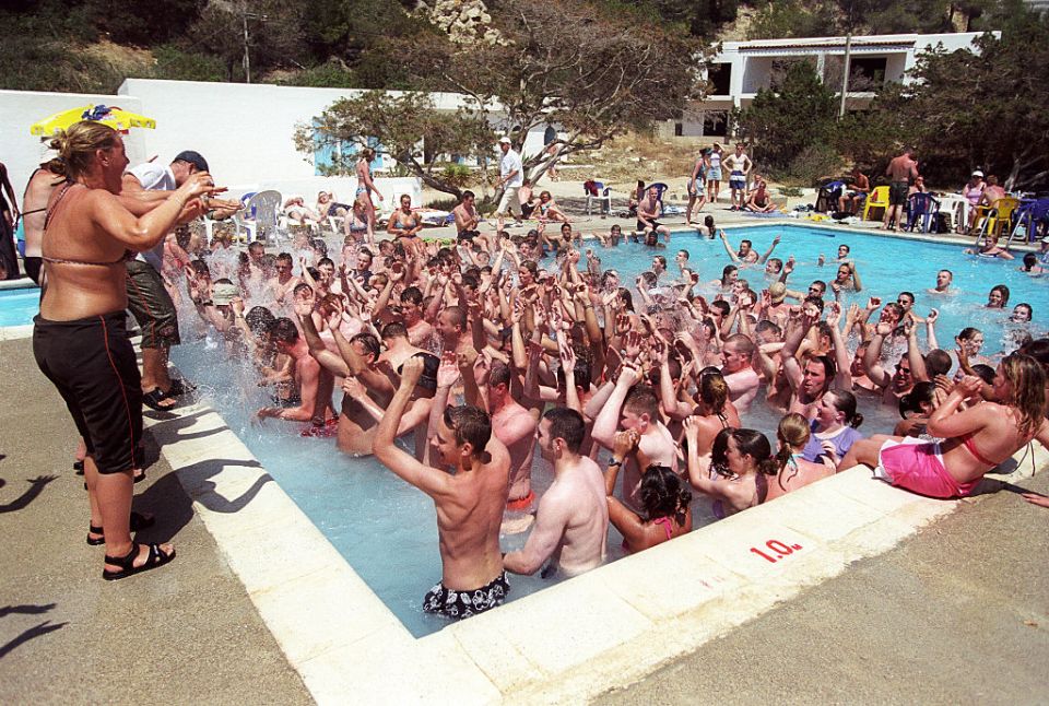  Poolside sex shows made one club a legendary attraction