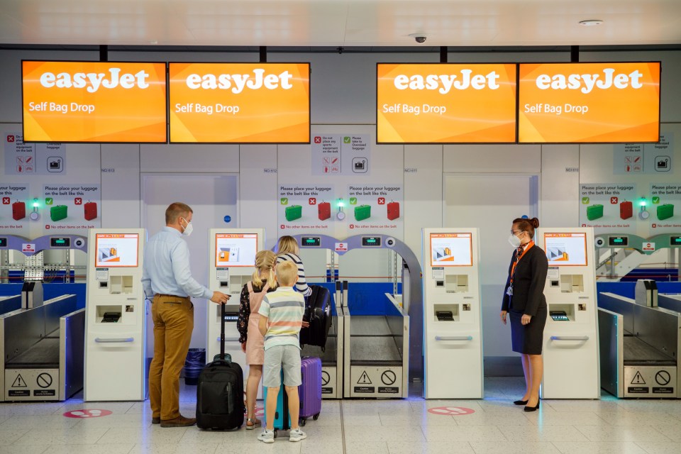  It's great hearing easyJet talking about social distancing but at the airport that seems impossible