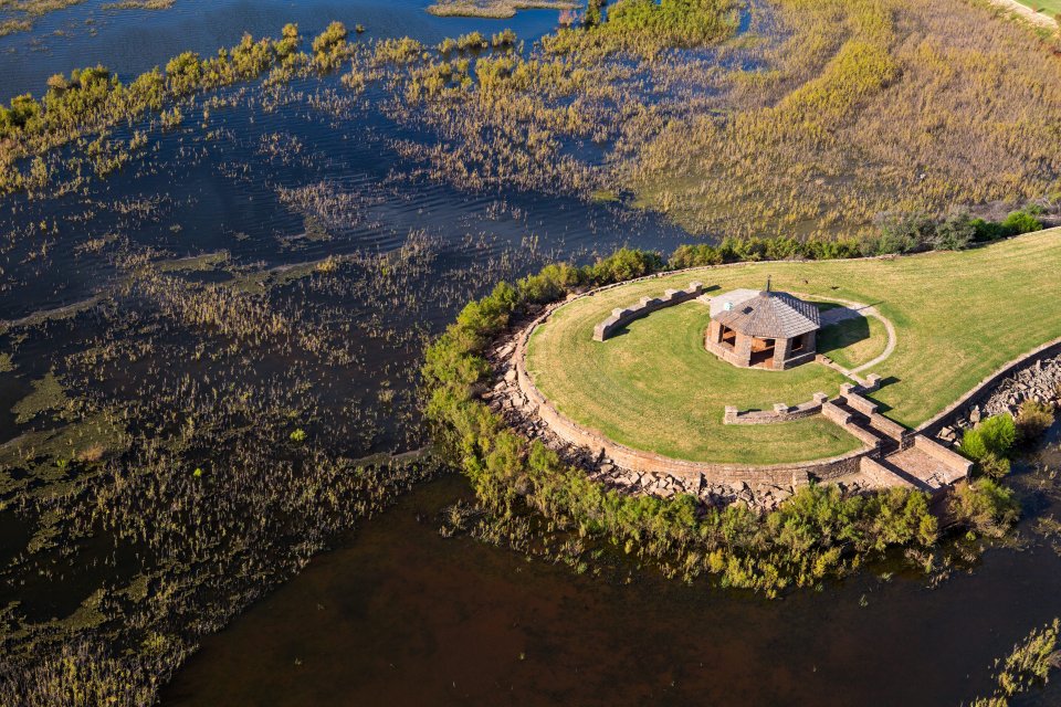  The ranch comes with 30,000 acres of farmland