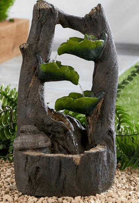 This leaf ornament has a mesmerising trickling system of water