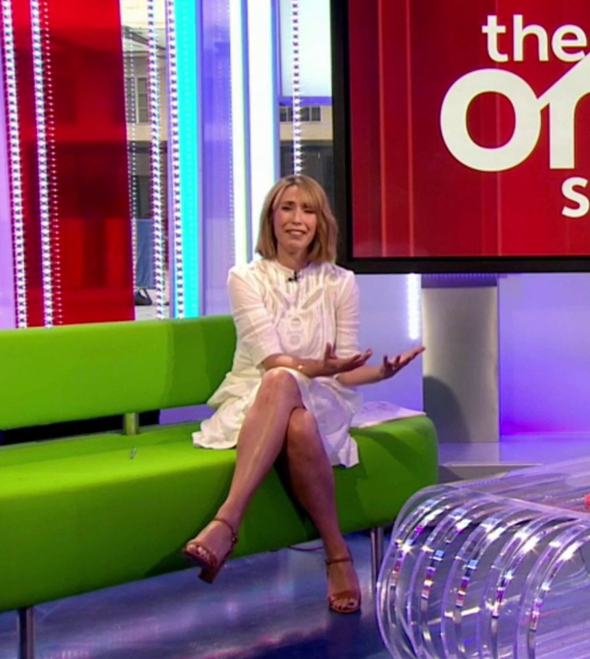  Alex Jones cut her finger on The One Show but no one was able to come and help her