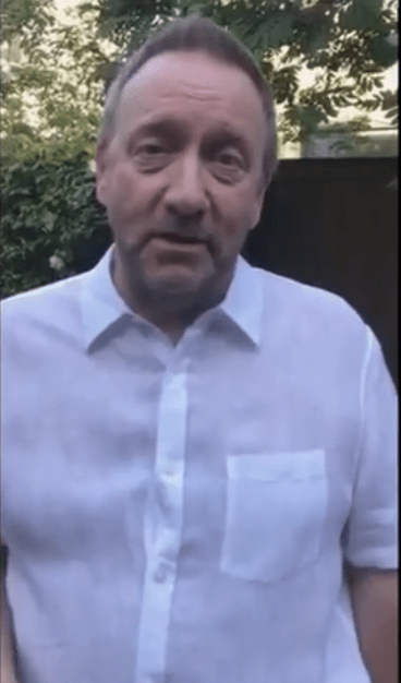  Midsomer Murders' Neil Dudgeon then appeared on screen using his phone to ask someone to move a body to the countryside