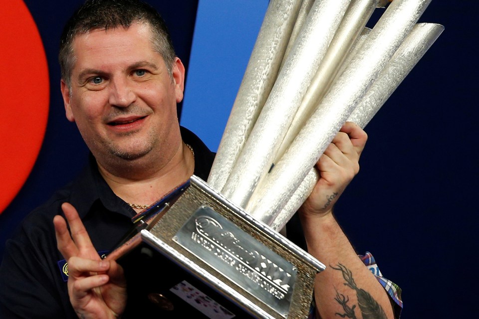  Gary Anderson WILL take part in the PDC Home Tour event