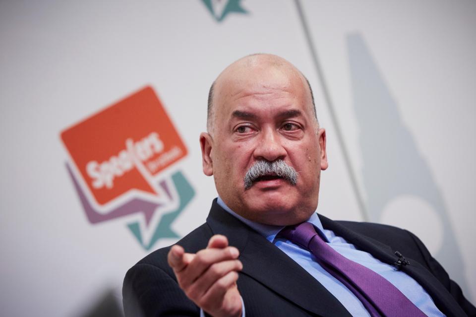 Former BBC journalist John Pienaar will host drive from Monday to Thursday