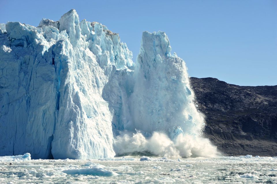  The Eqi Glacier in Greenland