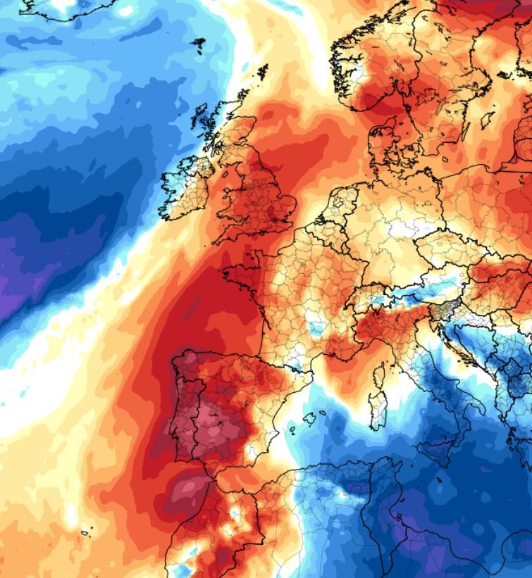 A satellite picture shows a 'tropical plume' heading for the UK