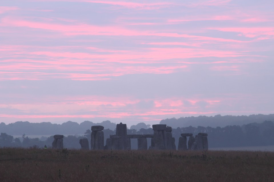 The sun rose over the monument at 4.30 this morning