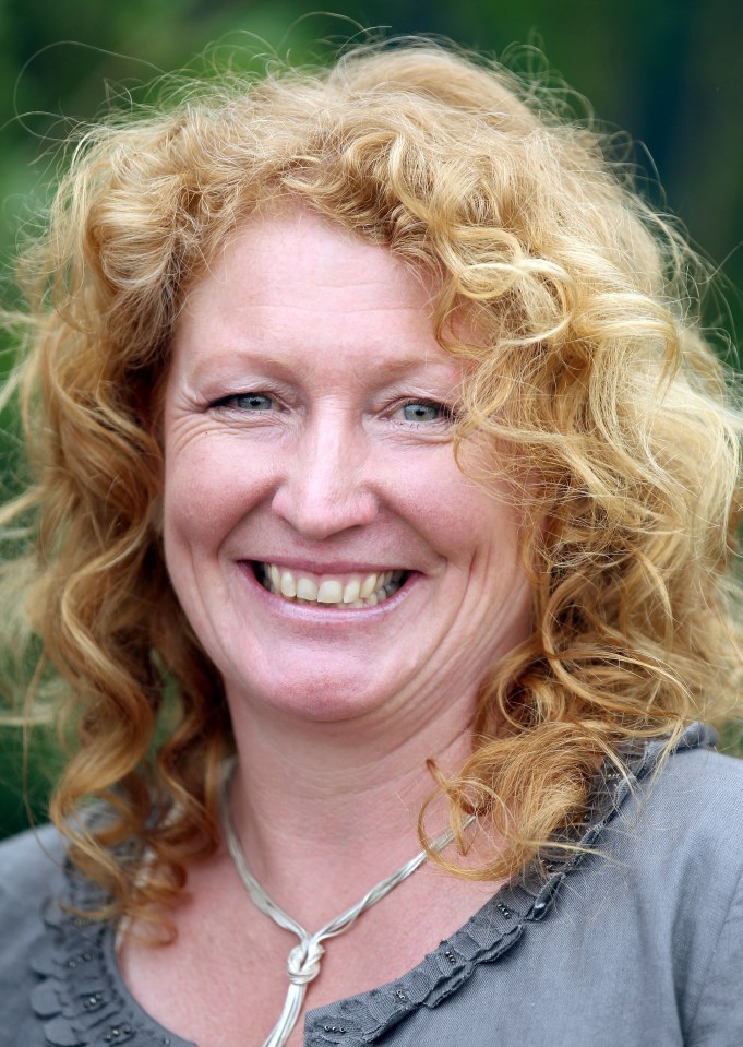  Charlie Dimmock is known for presenting Ground Force and currently hosts Garden Rescue on BBC1