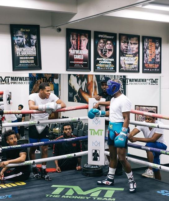 Mayweather trains alongside his protege Devin Haney