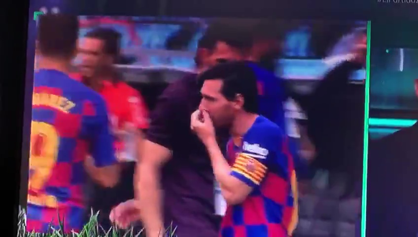  Messi completely blanked Quique Setien's assistant Eder Sarabia