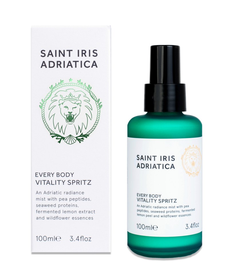 Vitality Spritz from Saint Iris Adriatica smells amazing and makes your skin glow