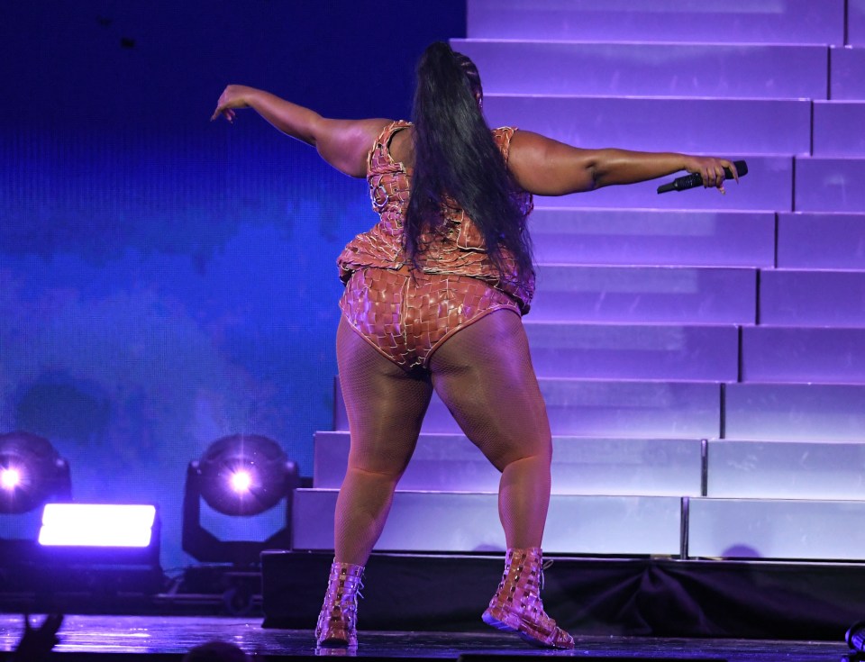 Plus size pop star Lizzo is proud to show off her rear