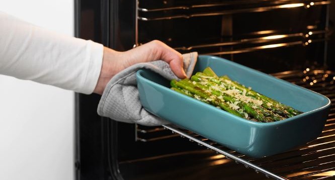 If you’ve become a baking whizz in the lockdown why not treat yourself to a new oven dish