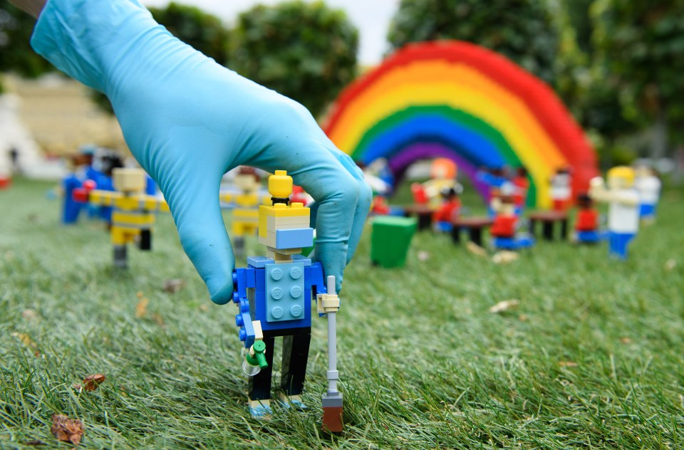 Everything is made totally from Lego bricks