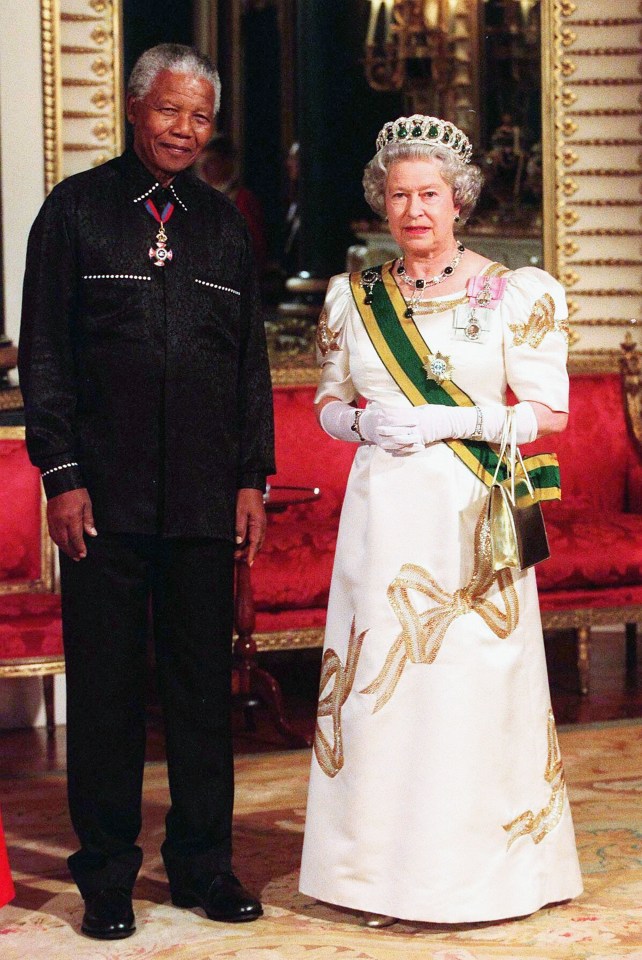 The Queen with Nelson Mandela at Windsor Castle in 2000