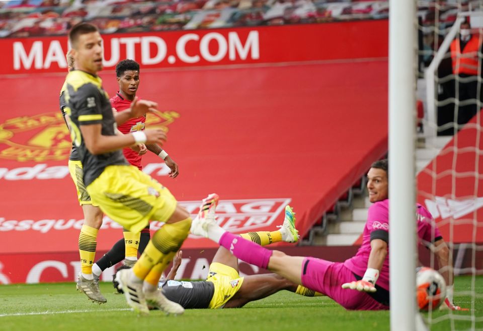 Marcus Rashford levelled the score on the 20 minutes