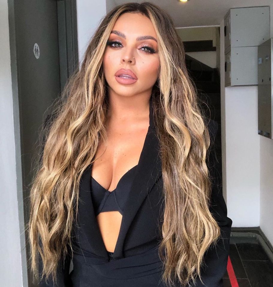 Jesy showed off her great figure in a black bra and blazer