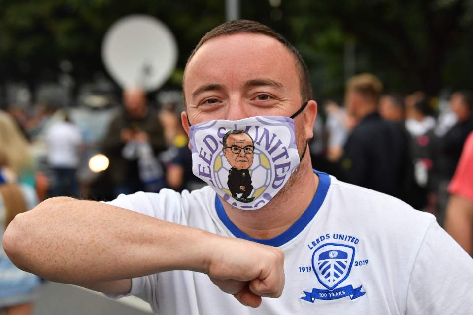 One fan had a Leeds United themed face mask