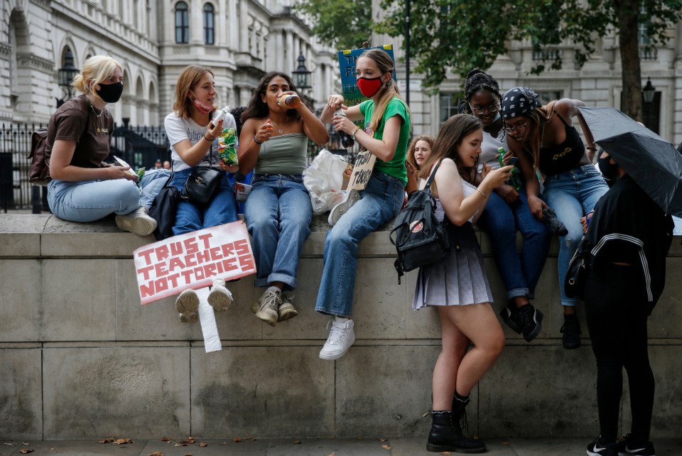 School leavers protesting the "unfair" grades