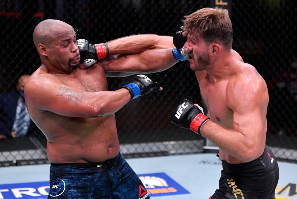 Miocic took the unanimous decision, with Cormier then confirming his retirement