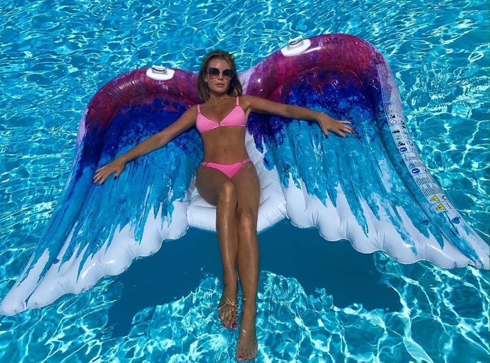 Amanda got her wings in one recent bikini snap