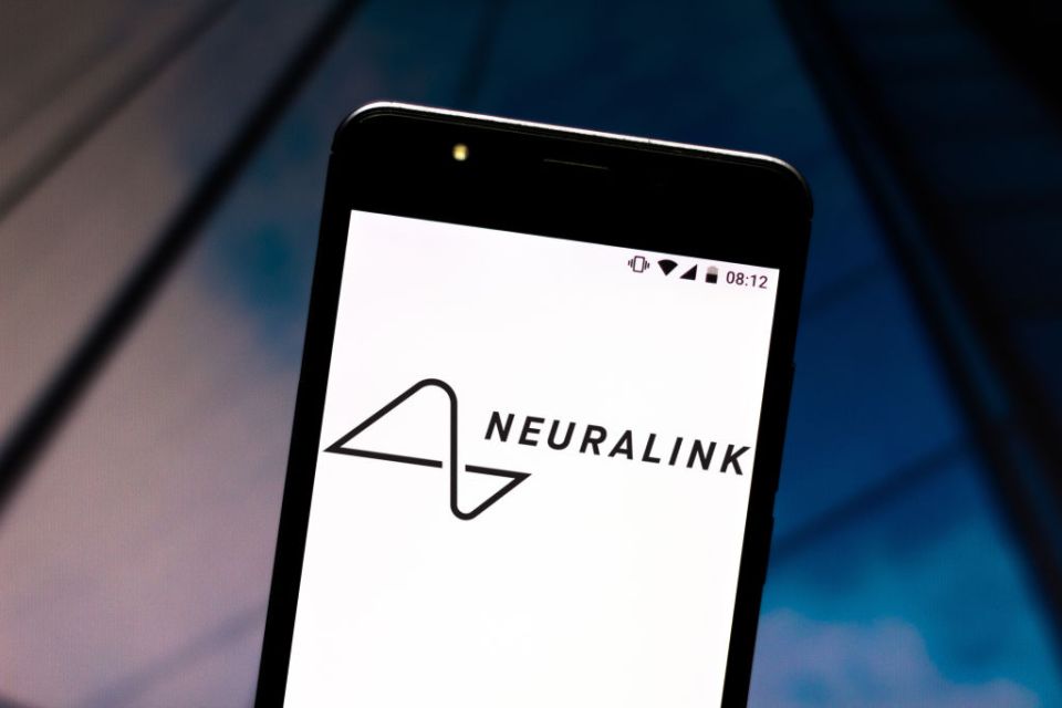 Musk says he hopes to have an early version of Neuralink up and running by May 2021